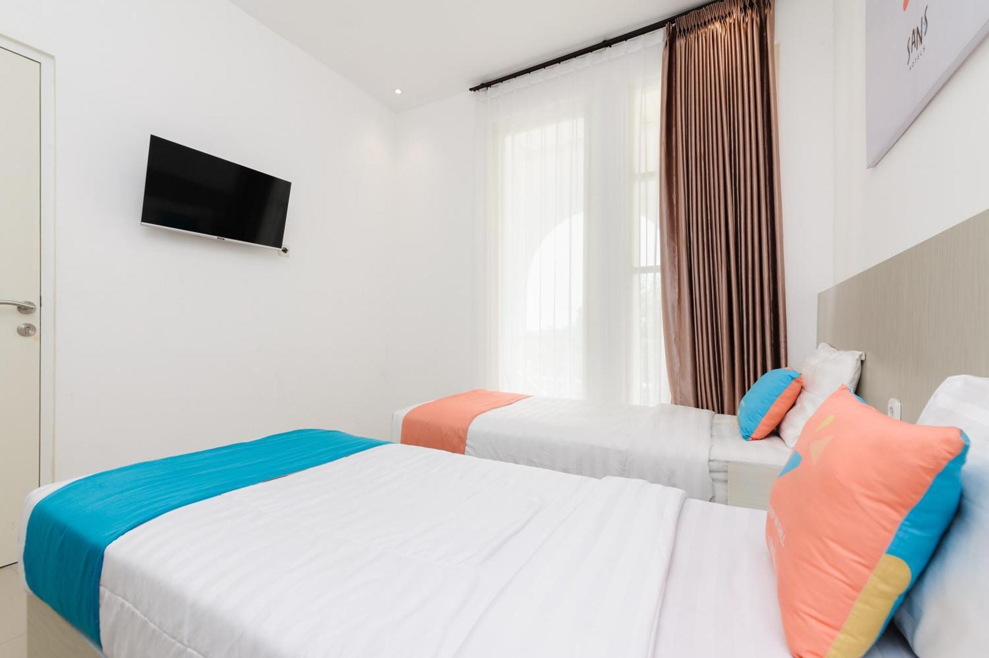 Sans Hotel La Vida Malang Ngadipuro Екстер'єр фото